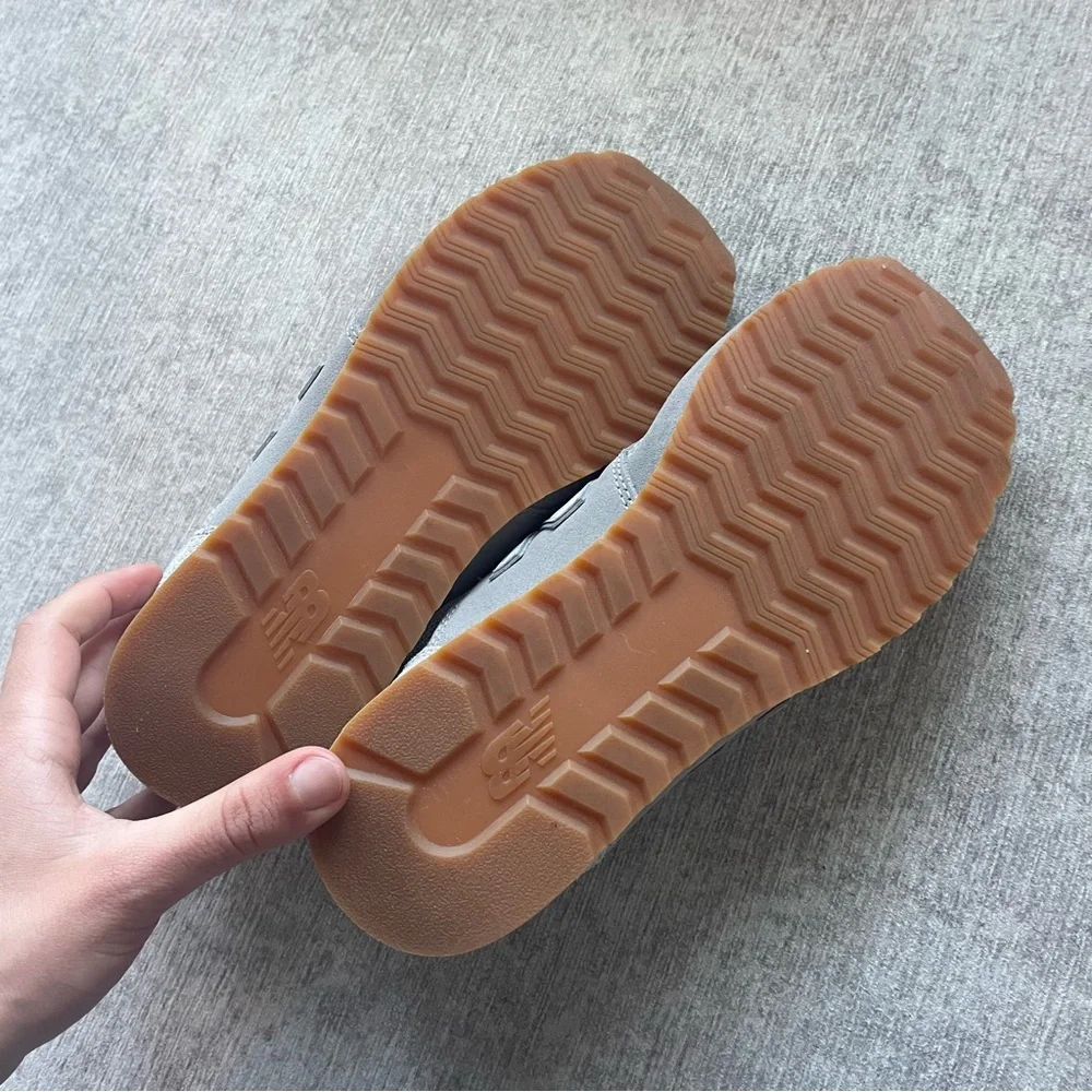 NWOT New Balance 520 Pack Sneakers - Picture 4 of 5